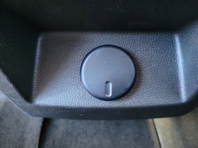 Used 2017 Chevrolet Equinox Premier w/ Enhanced Convenience Package image 18