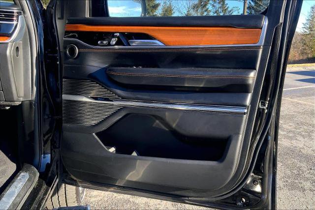 Used 2022 Jeep Grand Wagoneer Series III w/ Rear Seat Video Group 1 image 22