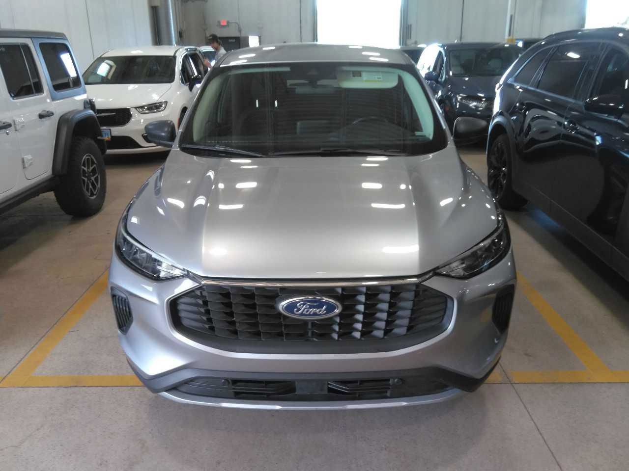 Certified 2024 Ford Escape Active FWD image 2