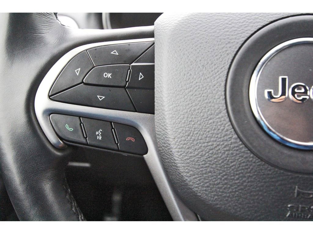 Used 2021 Jeep Grand Cherokee Limited AWD/4WD image 17