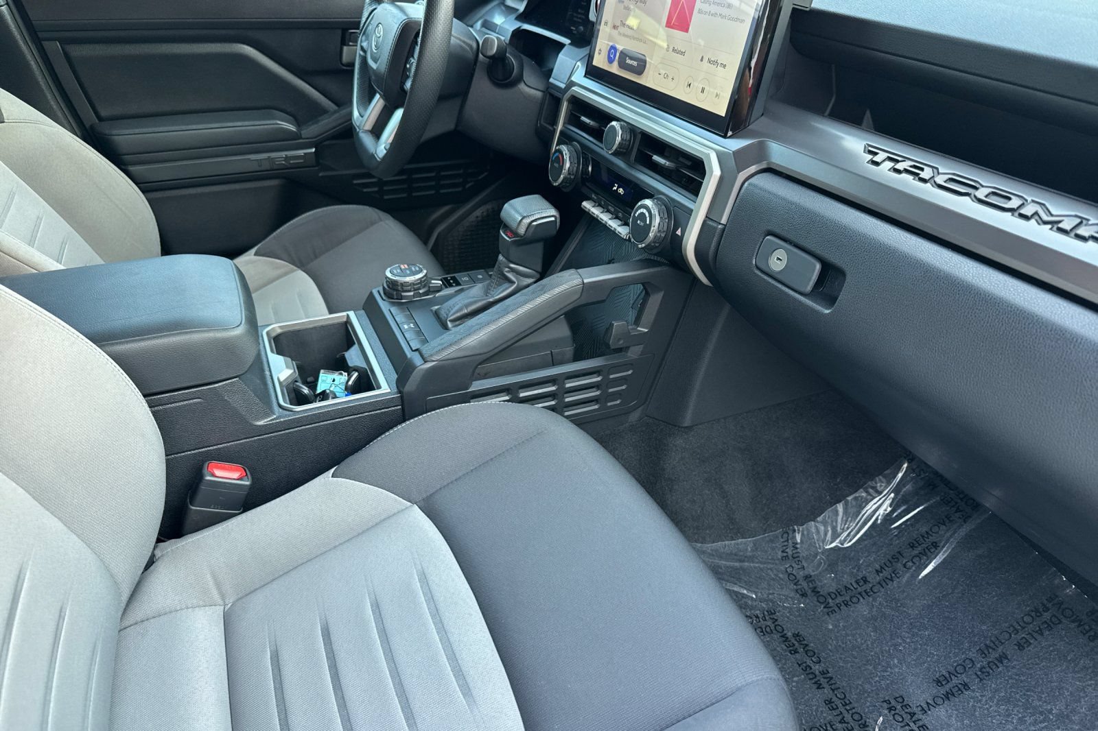 Used 2025 Toyota Tacoma TRD Off-Road AWD/4WD image 19