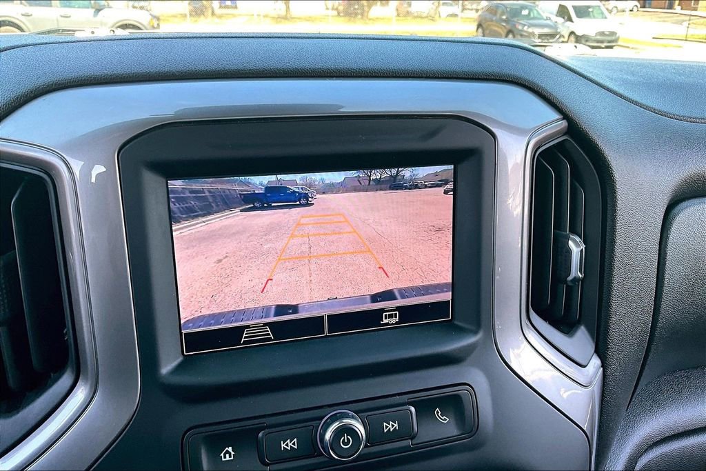 Used 2024 Chevrolet Silverado 2500 Custom w/ Custom Value Package image 22