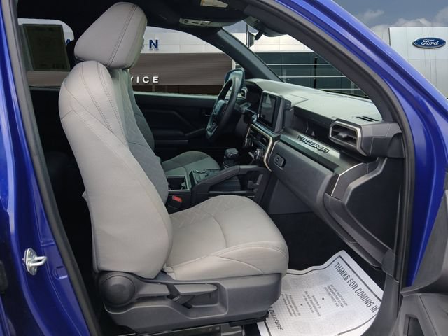 Used 2025 Toyota Tacoma SR5 RWD image 15