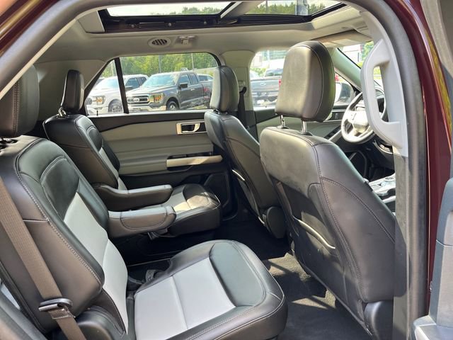 Certified 2023 Ford Explorer XLT w/ Equipment Group 202A image 19