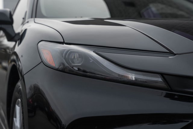Used 2025 Toyota Camry LE image 16