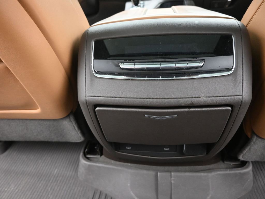 Used 2023 Cadillac Escalade ESV Premium Luxury image 17