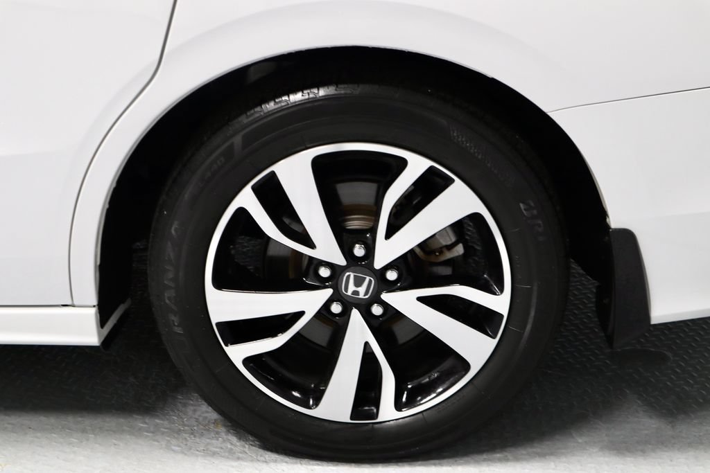 Used 2023 Honda Odyssey Touring image 19