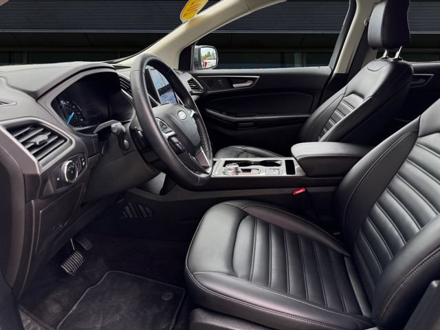 Certified 2024 Ford Edge SEL w/ Convenience Package AWD/4WD image 9