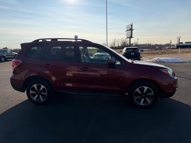 Used 2018 Subaru Forester 2.5i Premium w/ All-Weather Package image 2