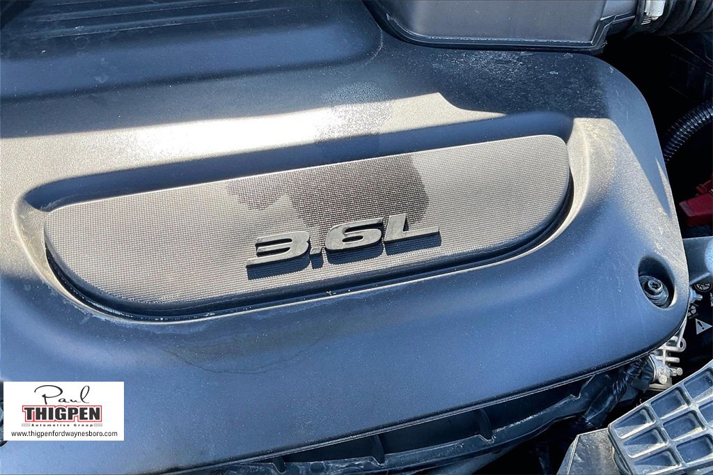 Used 2024 Chrysler Pacifica Touring-L image 33