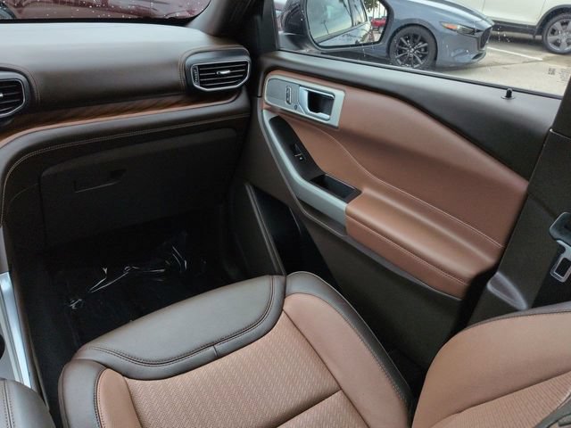 Certified 2023 Ford Explorer King Ranch AWD/4WD image 16