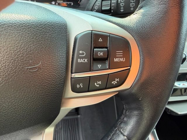 Certified 2023 Ford Explorer XLT w/ Equipment Group 202A AWD/4WD image 7
