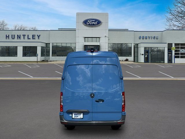 Used 2024 Mercedes-Benz Sprinter 2500 image 6