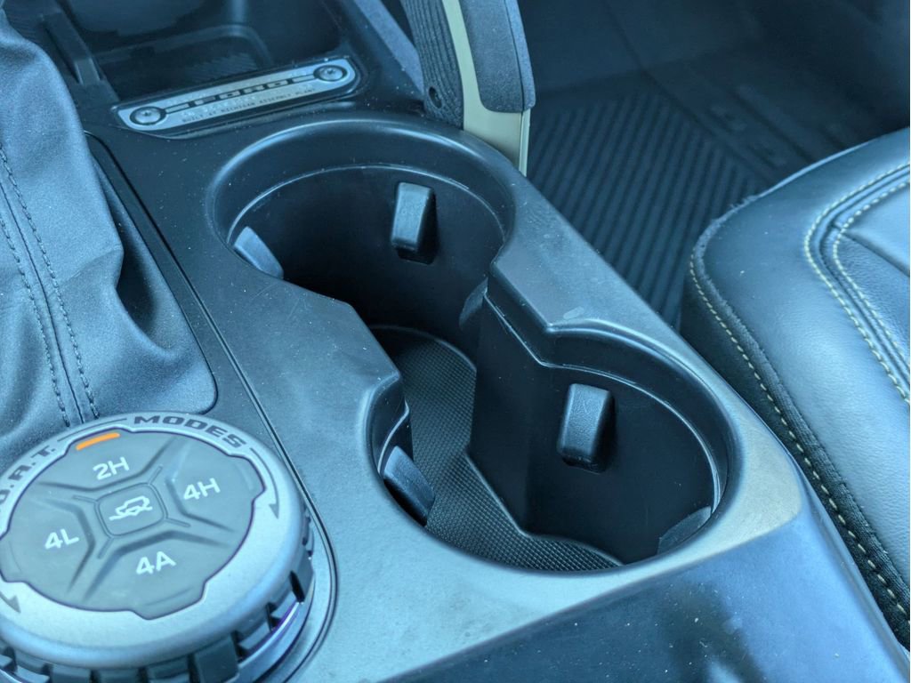 Certified 2025 Ford Bronco Badlands AWD/4WD image 16