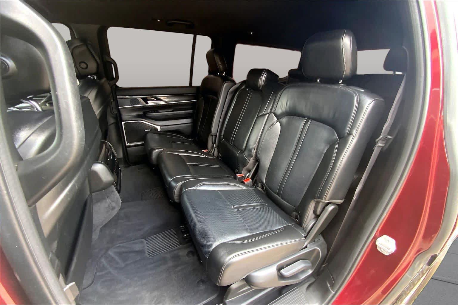Used 2022 Jeep Wagoneer Series I AWD/4WD image 21