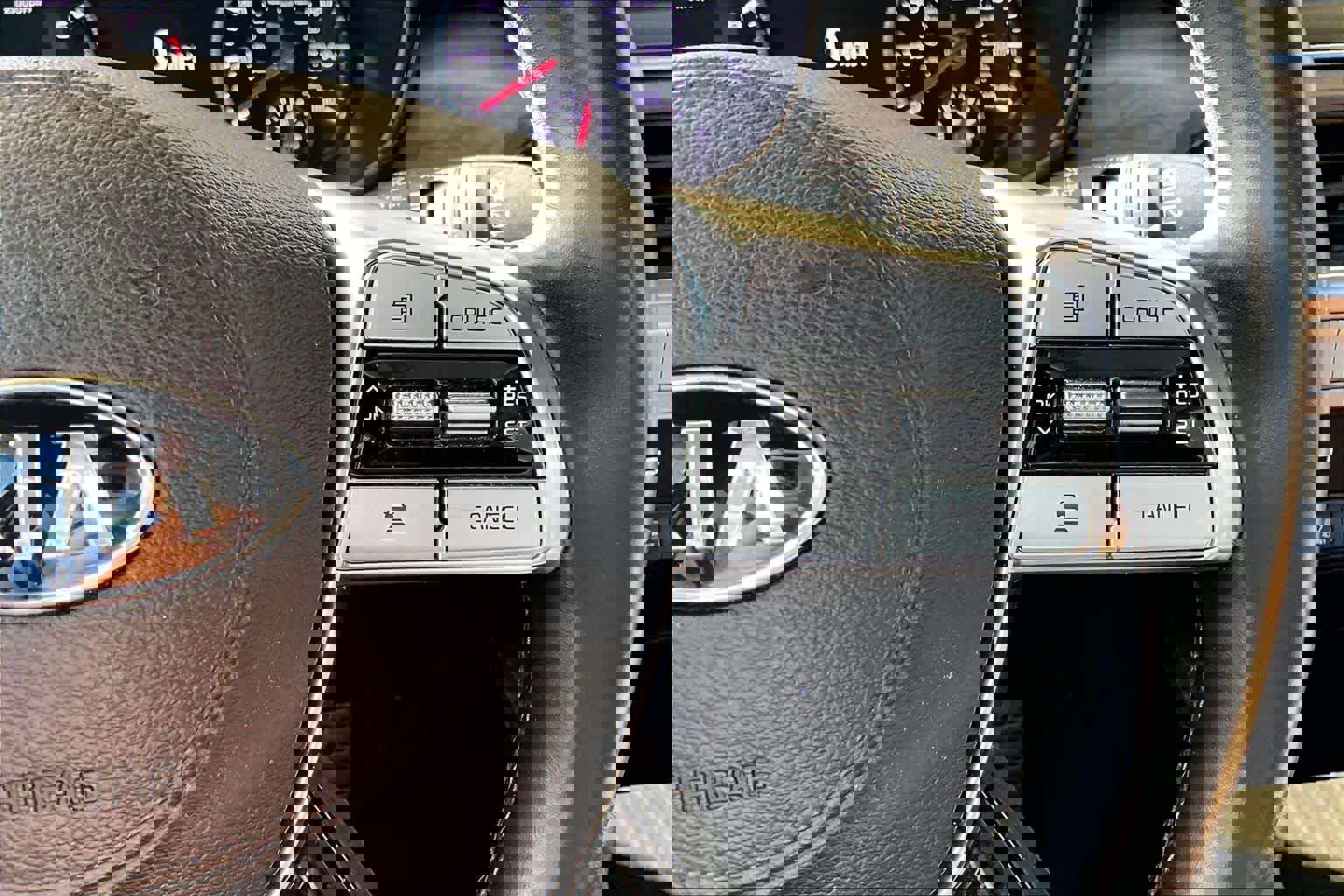 Used 2021 Kia Telluride SX w/ SX Prestige Package image 25