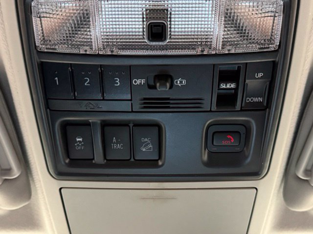 Used 2021 Toyota 4Runner SR5 Premium w/ Moonroof Package AWD/4WD image 29