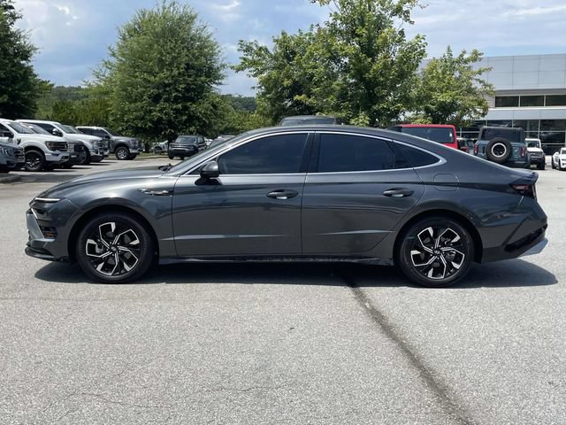 Used 2024 Hyundai Sonata SEL FWD image 2