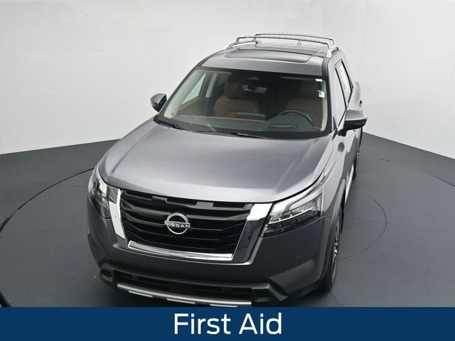 Used 2025 Nissan Pathfinder Platinum w/ Cargo Package AWD/4WD image 26