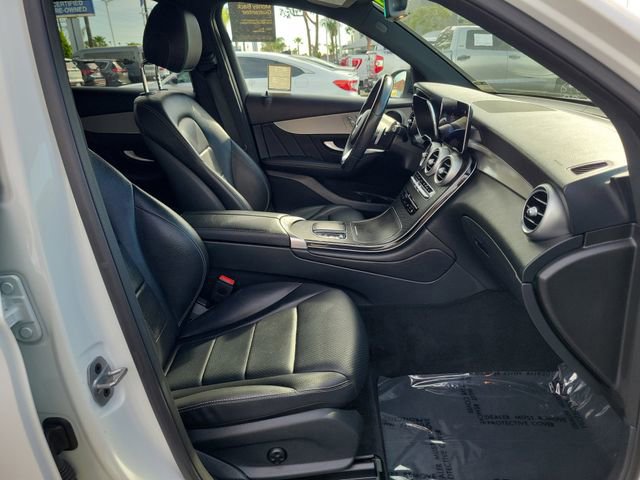 Used 2021 Mercedes-Benz GLC 300 image 20
