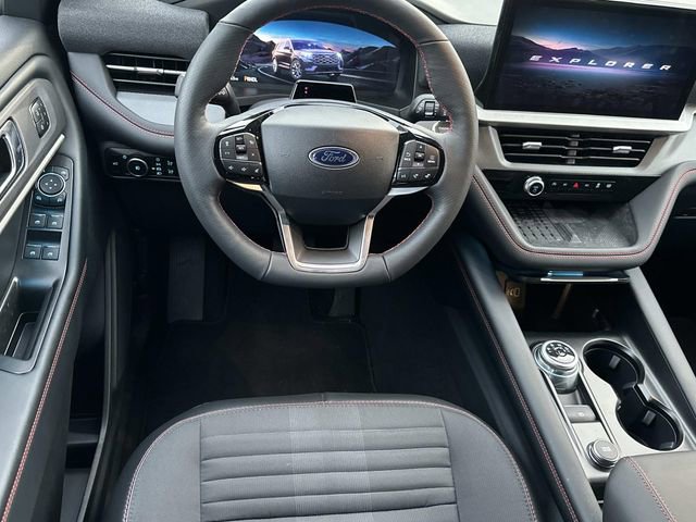 Certified 2025 Ford Explorer ST-Line w/ Premium Package image 26