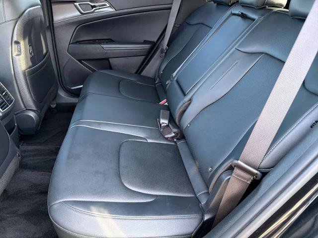 Used 2023 Kia Sportage EX AWD/4WD image 20