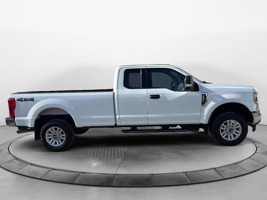 Certified 2019 Ford F350 XLT w/ Camper Package AWD/4WD image 5