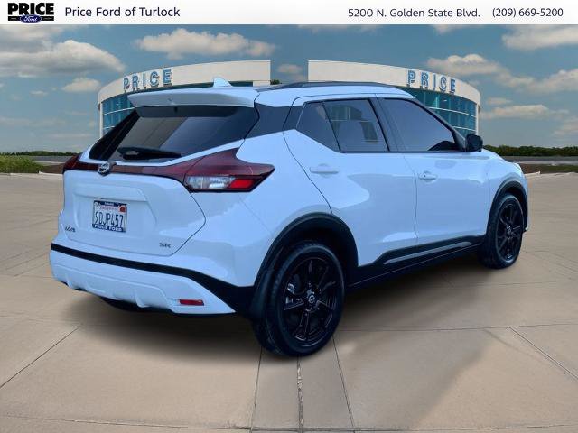 Used 2023 Nissan Kicks SR w/ SR Premium Package FWD image 5