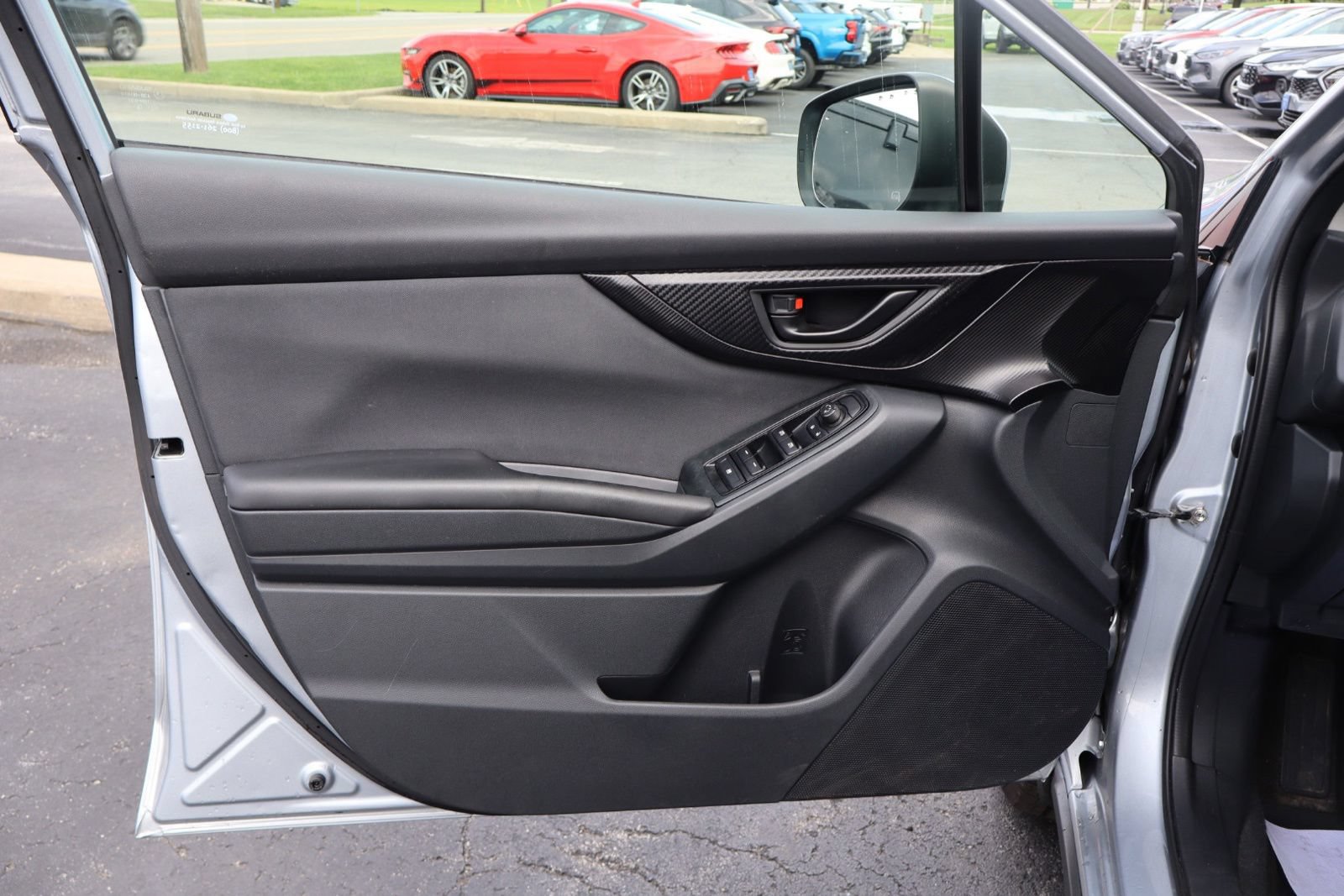 Used 2018 Subaru Crosstrek 2.0i Premium AWD/4WD image 12