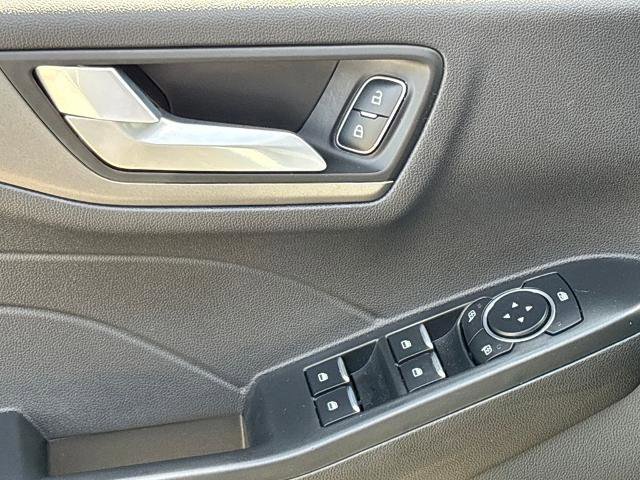 Certified 2025 Ford Escape Base image 16