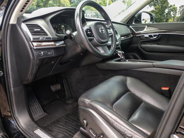 Used 2019 Volvo XC90 T6 Momentum w/ Advanced Package AWD/4WD image 10