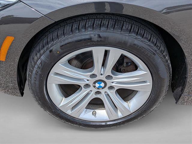 Used 2017 BMW 330i xDrive Sedan AWD/4WD image 27