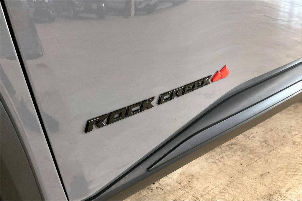 Used 2025 Nissan Rogue SV AWD/4WD image 8