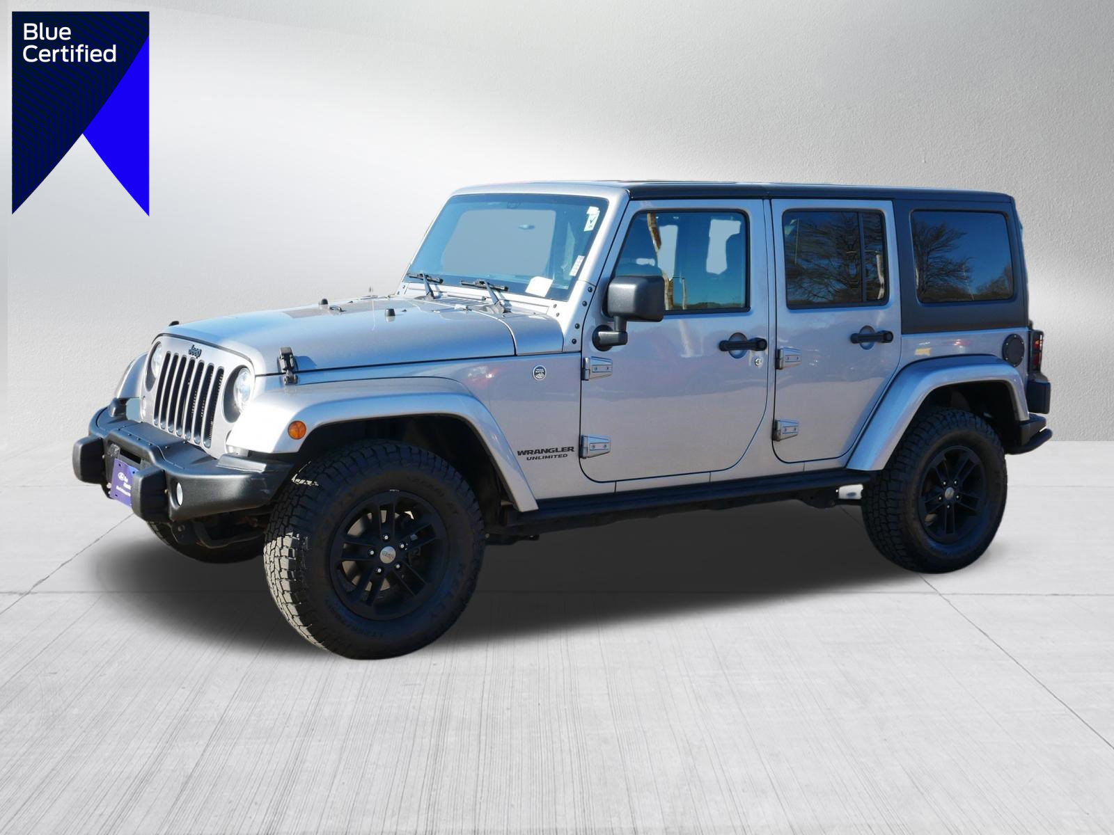 Used 2017 Jeep Wrangler Unlimited Sahara AWD/4WD image 1