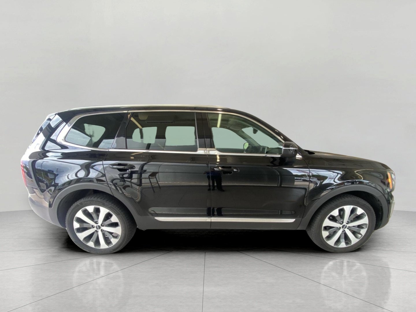 Used 2022 Kia Telluride EX w/ EX Premium Package FWD image 11