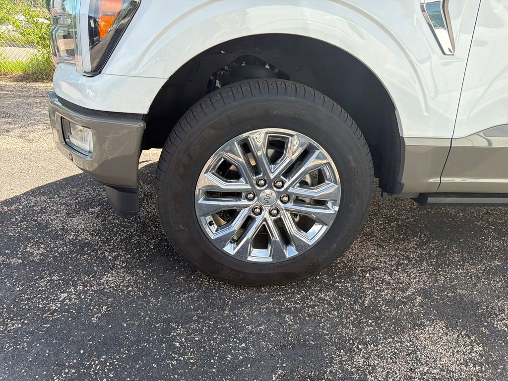 Certified 2025 Ford F150 King Ranch w/ FX4 Off-Road Package AWD/4WD image 9