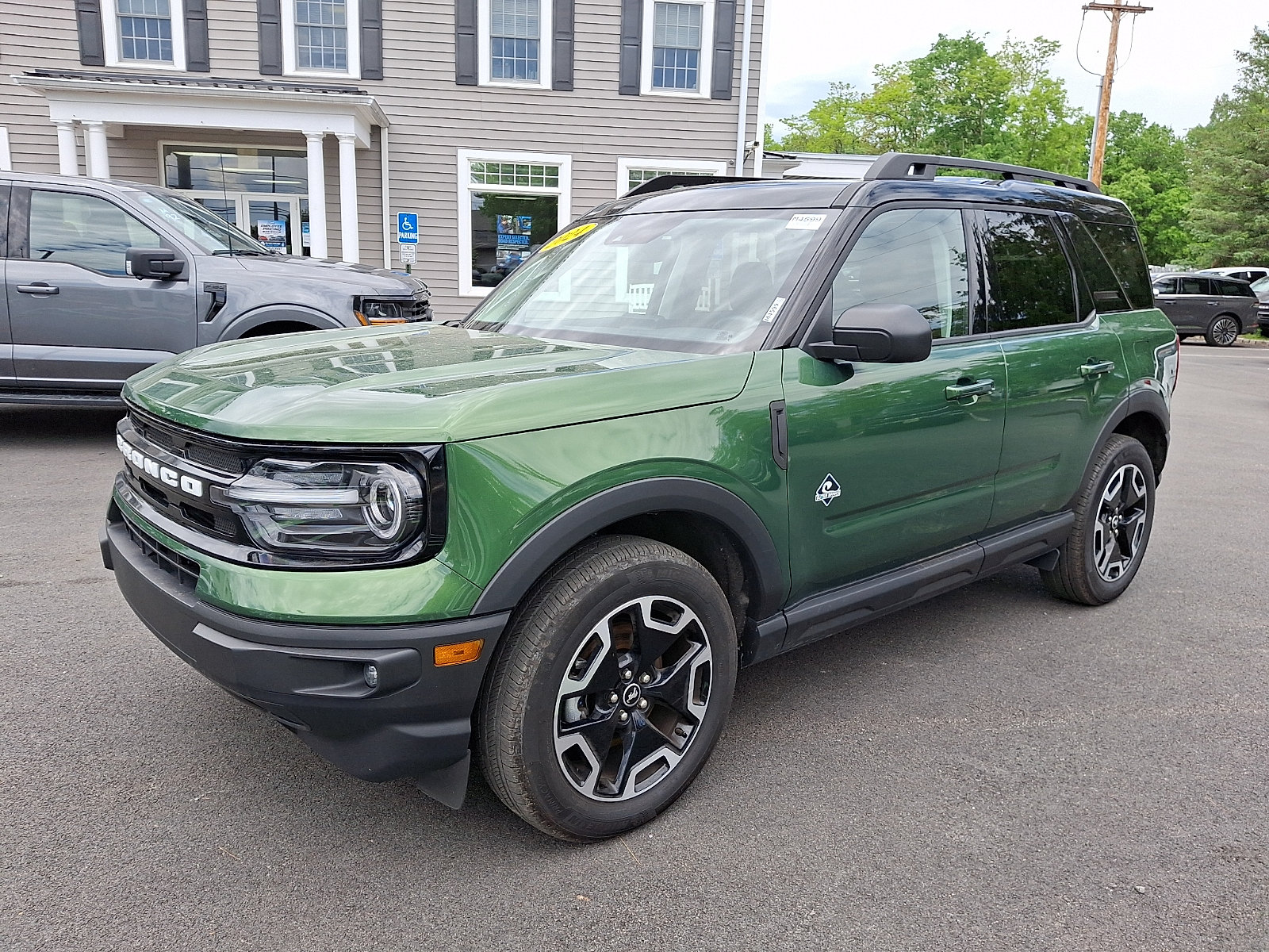Certified 2024 Ford Bronco Sport Outer Banks AWD/4WD image 1