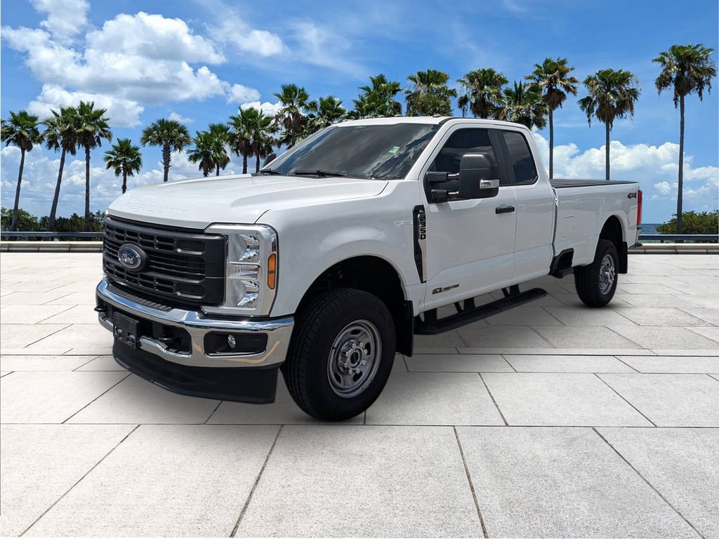 Certified 2025 Ford F350 XL w/ XL Chrome Package AWD/4WD image 3