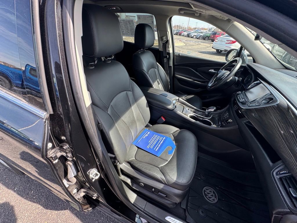 Used 2019 Buick Envision Premium image 22