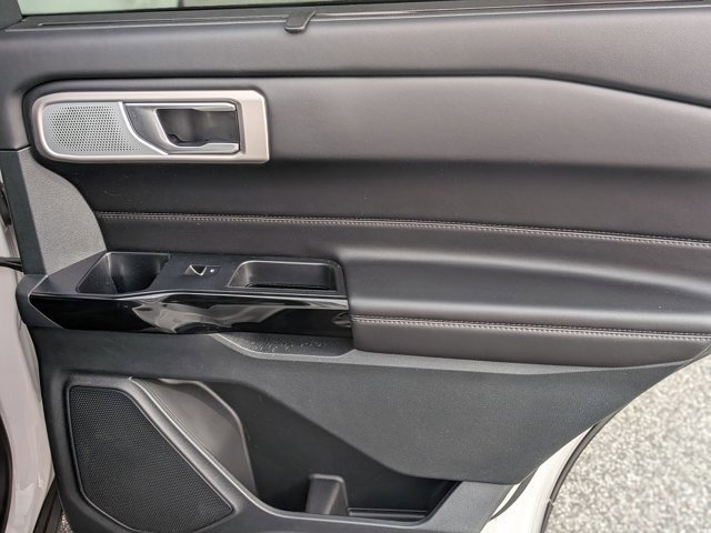 Certified 2024 Ford Explorer Platinum w/ Technology Package image 37