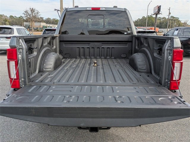 Certified 2022 Ford F350 Lariat w/ Black Appearance Package image 13
