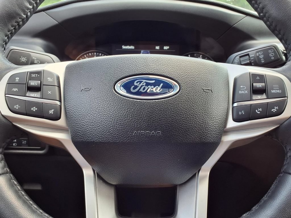 Certified 2023 Ford Explorer Limited w/ Limited Technology Package AWD/4WD image 18