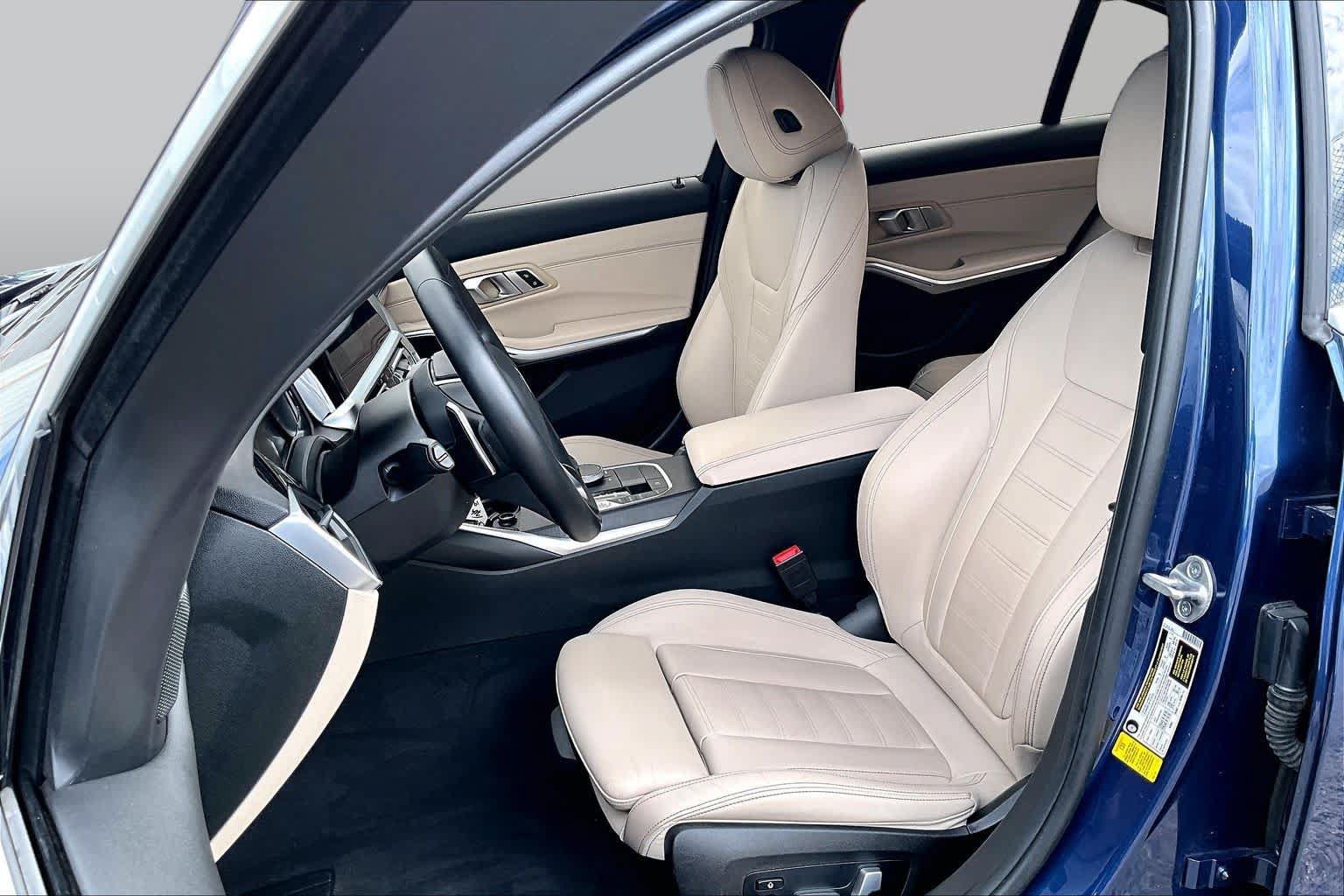 Used 2021 BMW 330i Sedan w/ Convenience Package RWD image 10