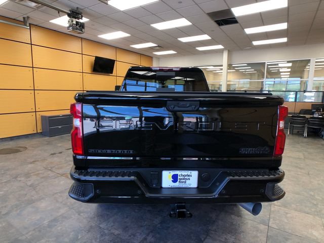 Used 2024 Chevrolet Silverado 2500 High Country w/ Midnight Edition AWD/4WD image 6