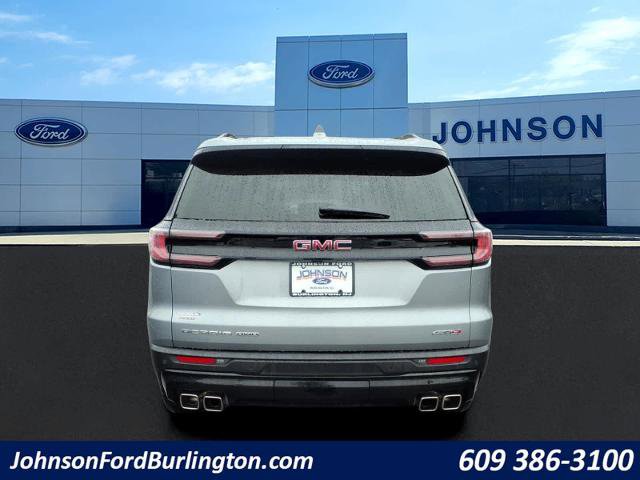 Used 2024 GMC Acadia AT4 w/ Luxury Package image 4