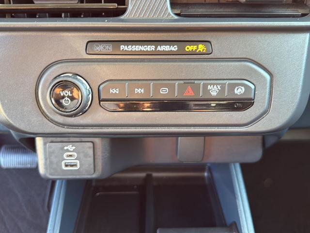 Certified 2025 Ford Maverick XL w/ Equipment Group 102A image 19