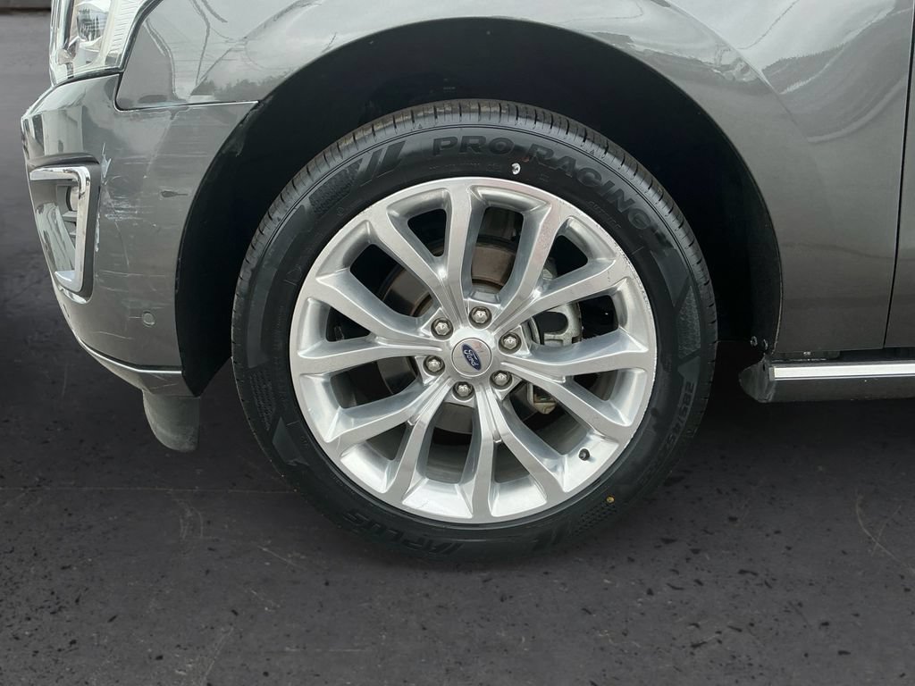 Certified 2019 Ford Expedition Platinum RWD image 13