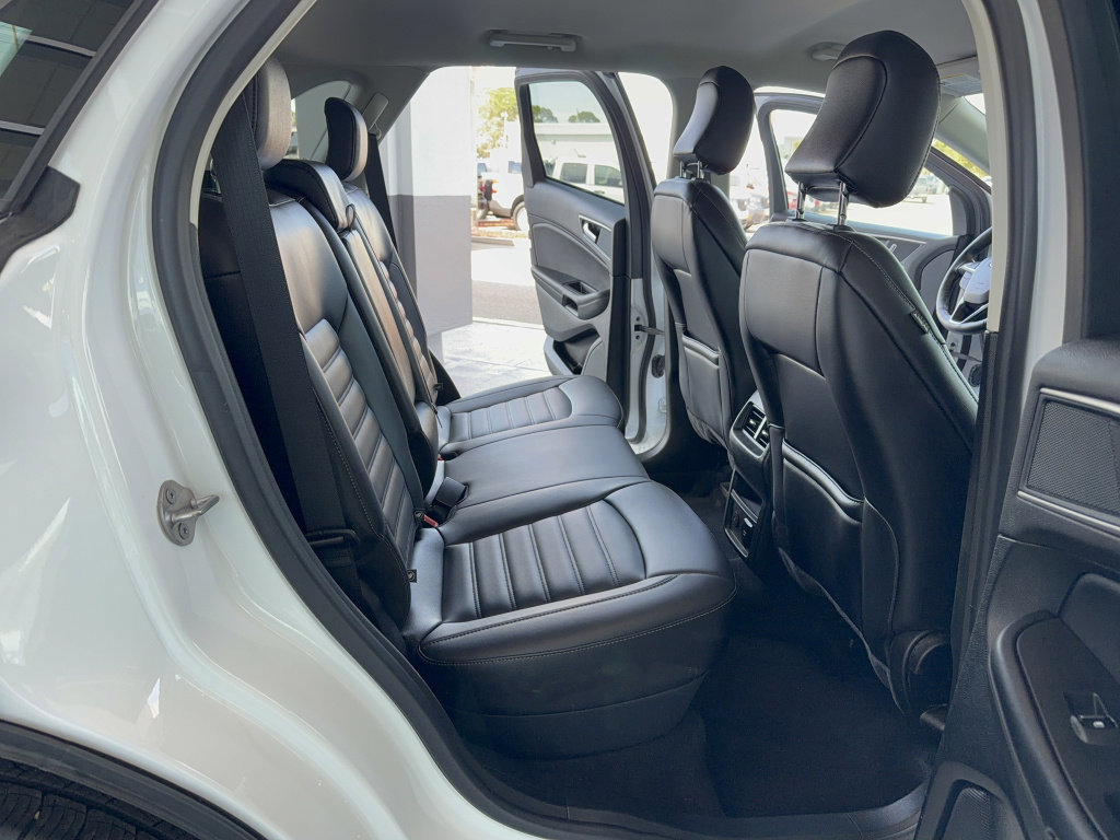 Certified 2024 Ford Edge SEL w/ Convenience Package image 15