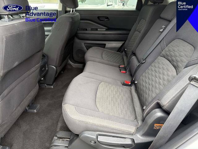 Used 2024 Nissan Pathfinder SV FWD image 32