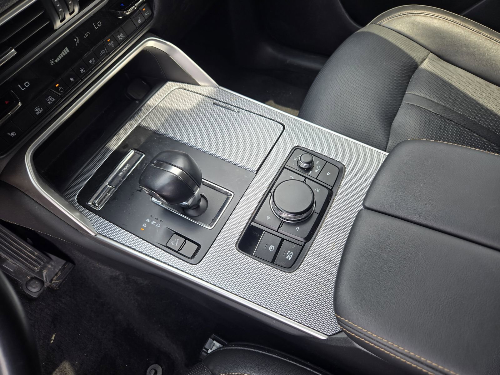 Used 2024 MAZDA CX-90 3.3 Turbo w/ Preferred Plus AWD/4WD image 19